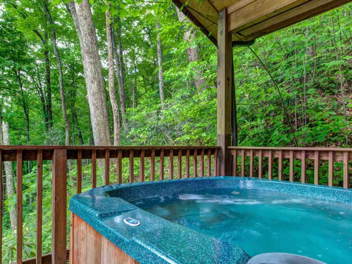 Great Expectations, 3 Bedrooms, Fireplace, Pool Table, Hot Tub, Sleeps 10 Gatlinburg Exterior foto